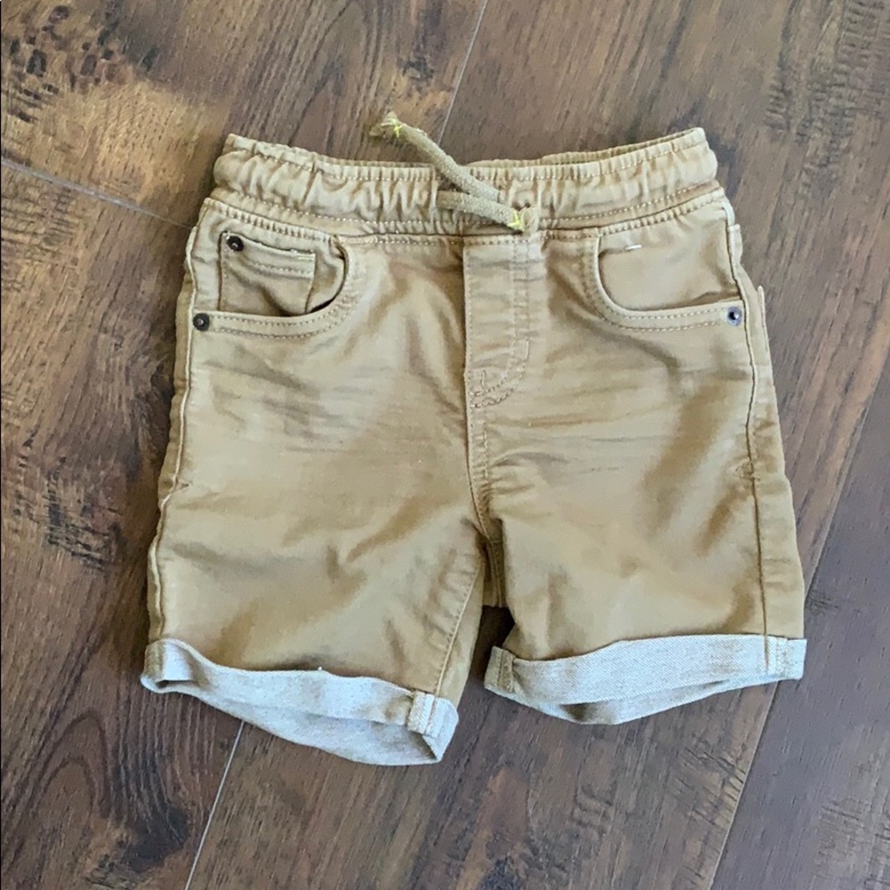 Boys khaki shorts